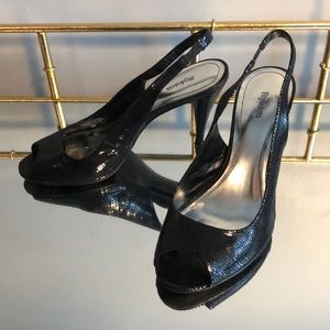 Black lizard open-toe heel